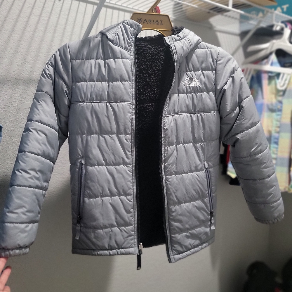 Light grey Northface puffer coat